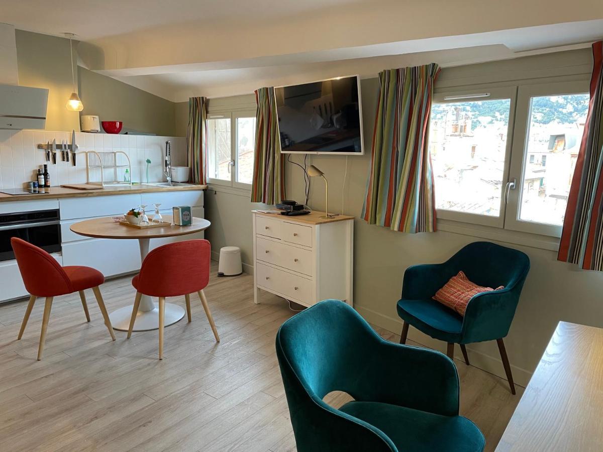 Au Coeur Du Vieux Toulon Au Calme Appartement Renove Climatise Confortable Etage Eleve Avec Ascenseur Proche Parking Et Toutes Commodites 외부 사진