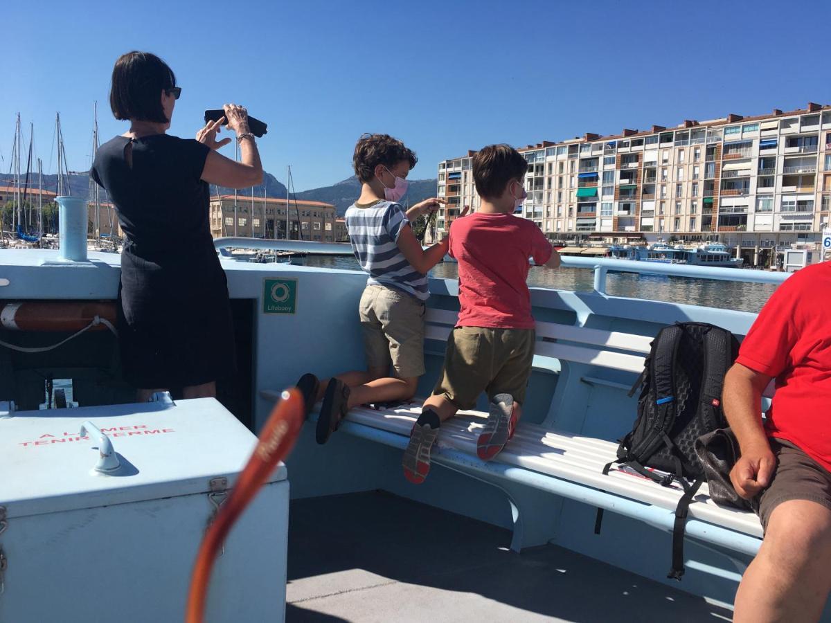 Au Coeur Du Vieux Toulon Au Calme Appartement Renove Climatise Confortable Etage Eleve Avec Ascenseur Proche Parking Et Toutes Commodites 외부 사진