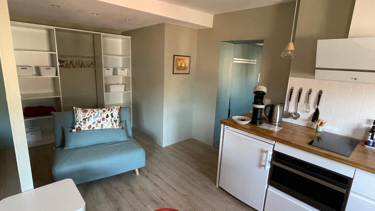 Au Coeur Du Vieux Toulon Au Calme Appartement Renove Climatise Confortable Etage Eleve Avec Ascenseur Proche Parking Et Toutes Commodites 외부 사진