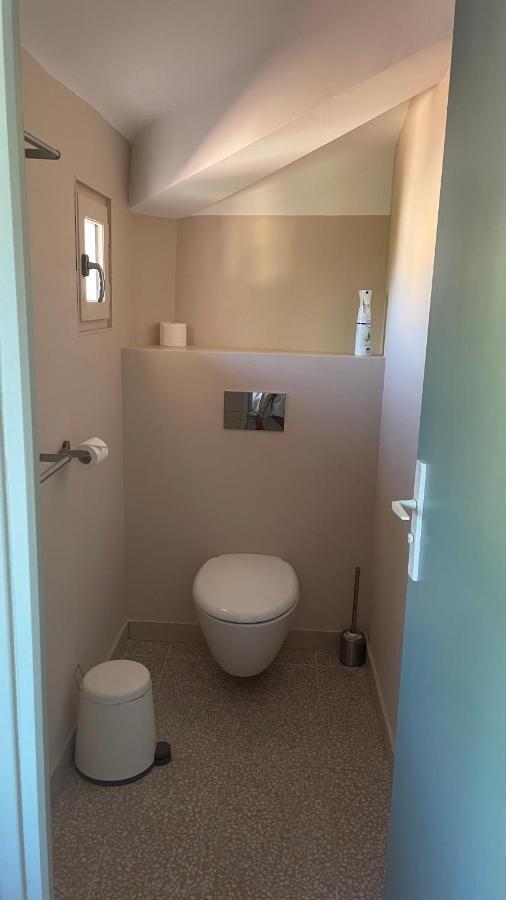 Au Coeur Du Vieux Toulon Au Calme Appartement Renove Climatise Confortable Etage Eleve Avec Ascenseur Proche Parking Et Toutes Commodites 외부 사진