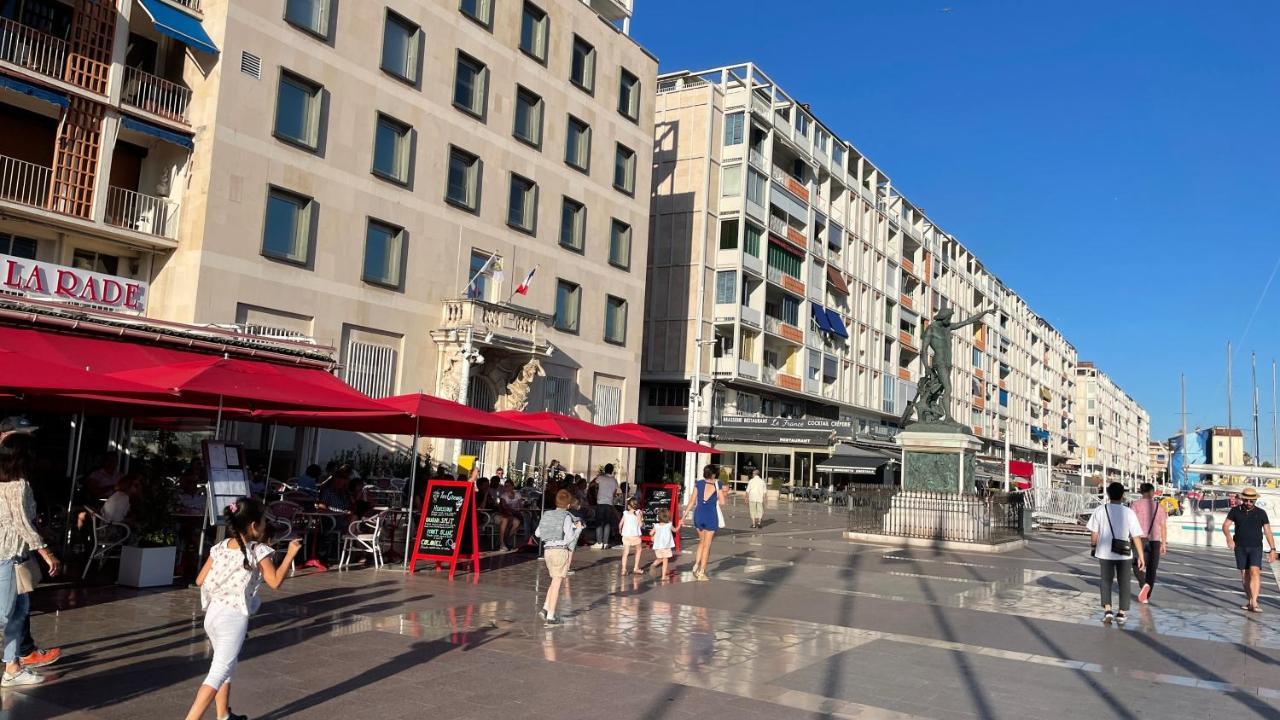Au Coeur Du Vieux Toulon Au Calme Appartement Renove Climatise Confortable Etage Eleve Avec Ascenseur Proche Parking Et Toutes Commodites 외부 사진